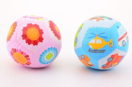 Johntoy Míč pro nejmenší Happy World 14 cm Růžový