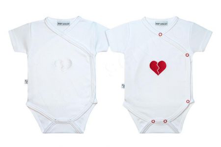 Baby Service Bavlněné zavinovací body krátký rukáv Srdce Bílé srdce Vel. 56