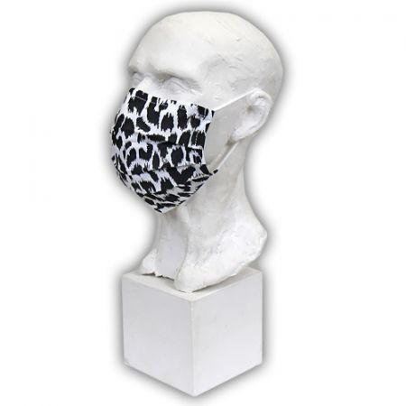 Babyrenka rouška bavlněná na gumu s drátkem a kapsou na filtr 18x10 cm 1ks Leopard