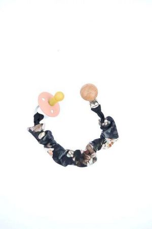 Baby in World 8158 ATRAPA ŠTÍTKU BLACK ROSE BINW