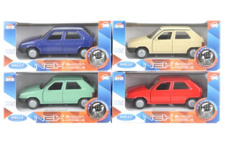 Škoda Favorit 1:34 DS32008122