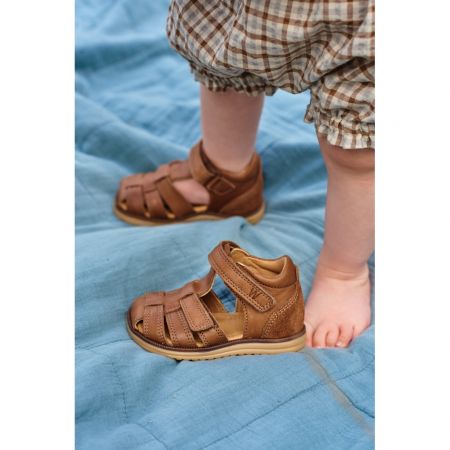 Wheat dětské sandály pro první krůčky Sky 412 - cognac Velikost: 26 Přírodní kůže