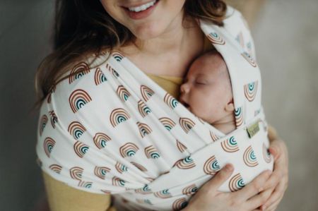 BOBA - ZNAČKA BOBA Nosič dětí / šátek Wrap Serenity Rainbows
